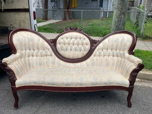 20TH CENTURY VICTORIAN KIMBALL CARVED SOFA FOR SALE