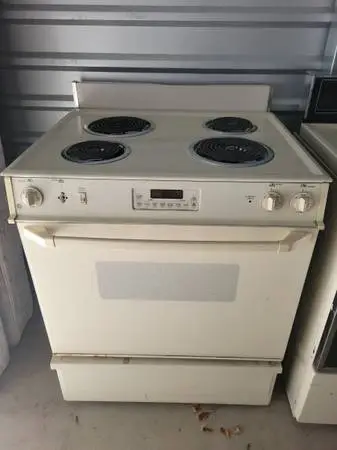 GE Stove/Range *Low Back 41 H*  Breakfast Bar Height