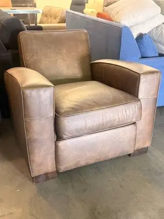 Leather Chair by CCL
