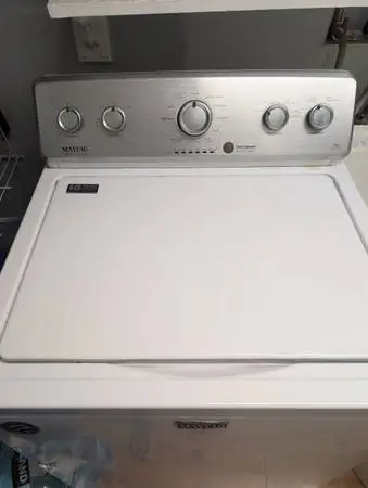 Maytag washing machine 4.3 cubic feet