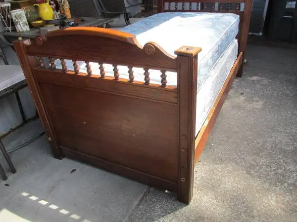 Single Twin size Bed