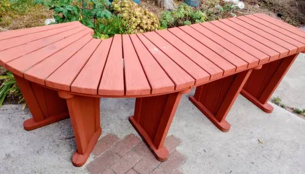 OUTDOOR BAR PICNIC TABLE TIKI?