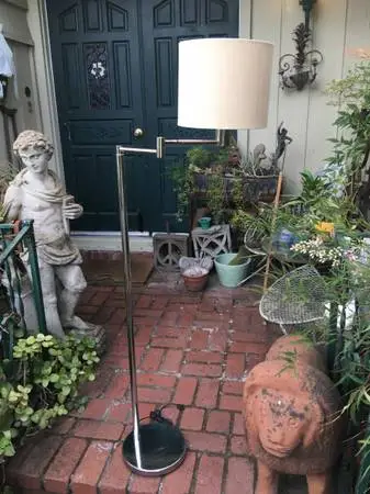 Svelte silver Vintage MCM Koch Lowy Floor Lamp/ready for Use