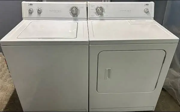 *Whirlpool Estate, 3.5 Cubic ft. Capacity Washer and Electric Dryer*