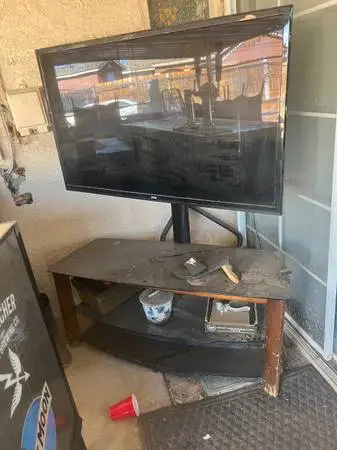55” TV