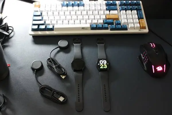 Samsung Galaxy Watch6 40mm Bundle – 2 Watches with Chargers