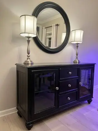 Solid Wood American Drew Dining Room Pieces