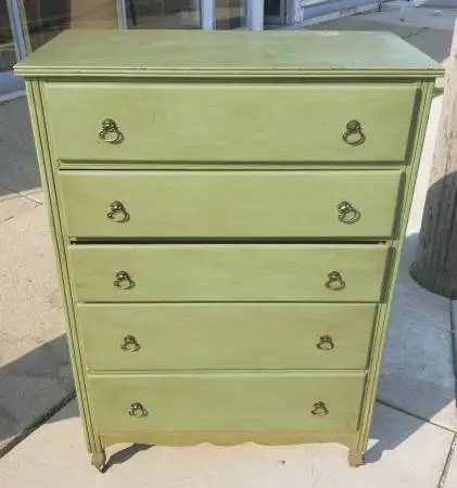 Vintage ( Antiqued Green ) Wood Chest of Drawers / Dresser