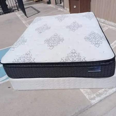 Queen pillowtop mattress and box spring