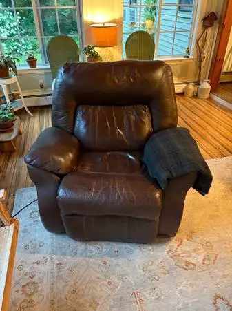 Electric leather recliner