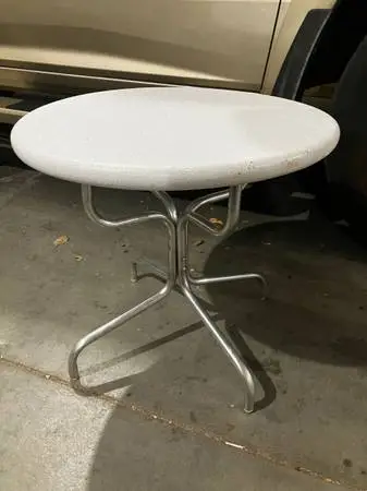 Vintage NEW 22” Round Aluminum WHITE Cocktail Table Telescope Hammered