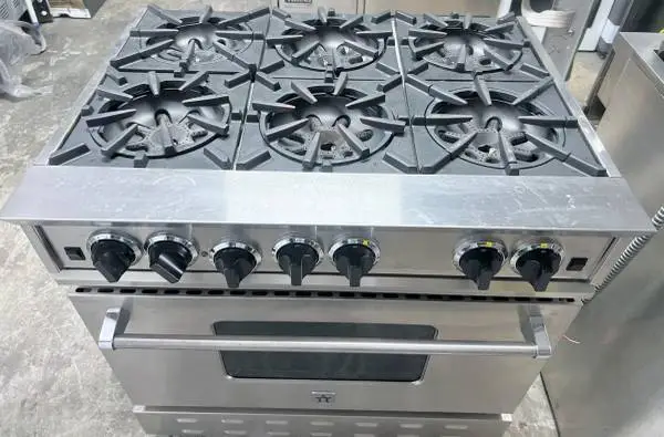 BlueStar Gas Range , 6 Burner , Convection Oven , RNB366BSS 36 Inch