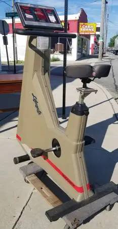 LifeCylce HR Exercise Bike