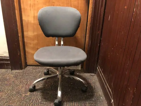 Computer Chair + Desk