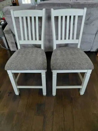 2 Bar Height Stools