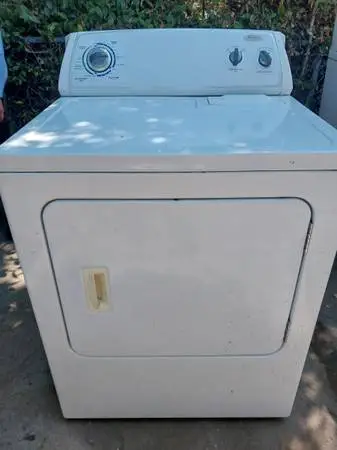 Whirlpool electric dryer ( clean condition)