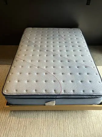 queen mattress