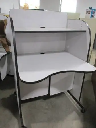 Desk workstation #2888
