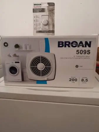 Broan 8 Exhaust Fan w/switch