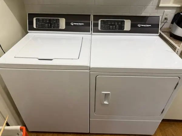 Speed Queen TR7 Washer + DR7 Electric Dryer Set