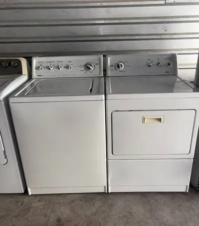 White Kenmore Washer And Electric Dryer Matching Set