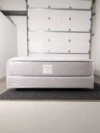 * New, Sealy Posturepedic Queen, 14 Classic Mattress. In Pkg. Unused.