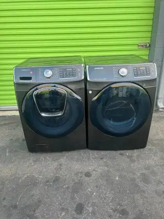 Samsug washer and gas dryer