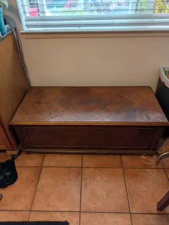 Cedar Storage bench