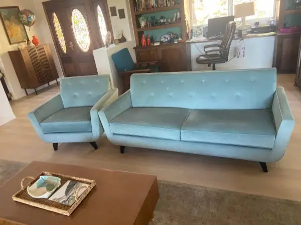 Couch and chair great condition modern style