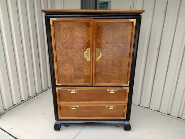 Broyhill Premier Ming Dynasty Gentlemans Chest - Really Nice!