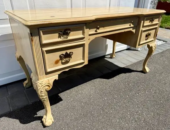 Link-Taylor Louis XV Style Natural Pine Desk