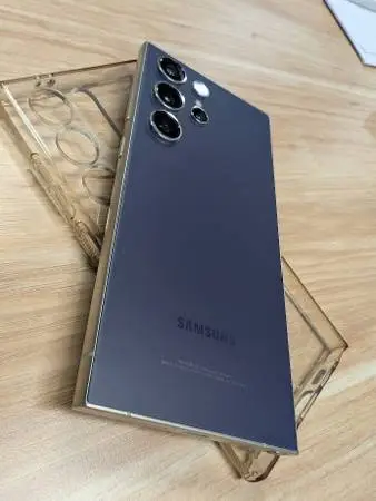 Samsung S24 Ultra-Mint-256GB Dual Sim