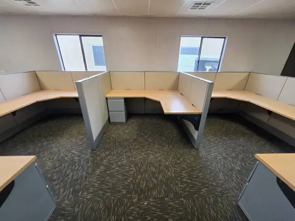 ***🏈🏈🏈Used Haworth cubicles, workstations in stock🏈🏈🏈-04***
