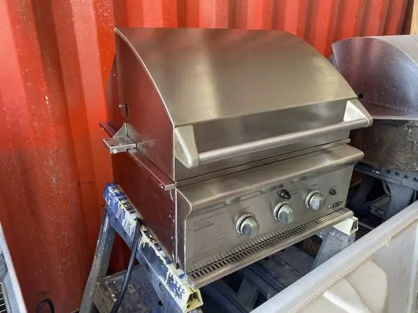 SS DCS Outdoor Grill Model #BA27-BQRL Used Good Condition