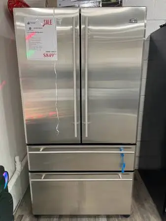 GE Monogram 36”W Stainless Steel French 4 Door Refrigerator Excellent Conditio