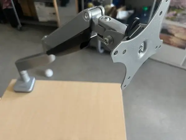 Innovative HAT Single Monitor Arms