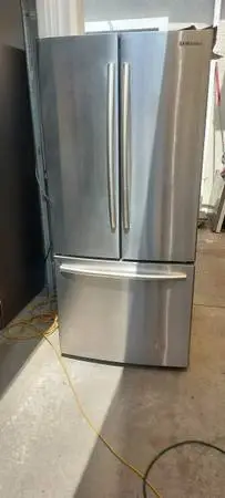 Samsung Refrigerator Stainless Bottom freezer 30Wide.