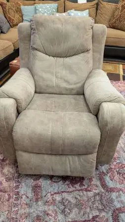 Gently Used, Fabulous Electric Recliner
