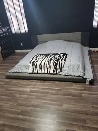KING SIZE BED