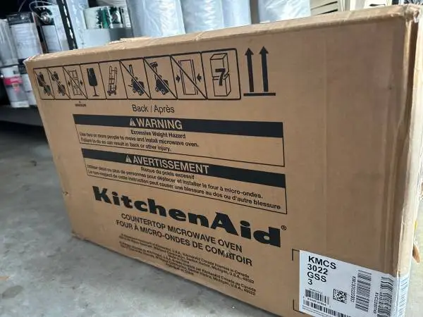 KitchenAid 2.2000-cu ft Large 1200 -Watt Sensor Cooking Controls Count