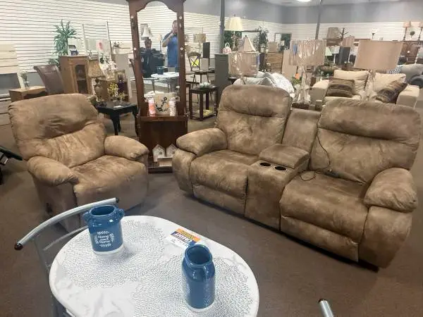 ELECTRCI SOFA AND RECLINER