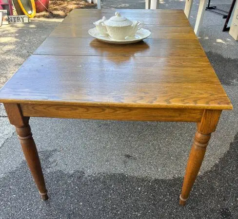 Oak table