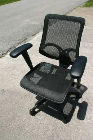 WORKPRO SERIES 1000 ERGONOMIC MESH SEAT & MIDBACK TASK OFFICE CHAIR