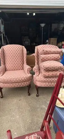 Two matching pink brigade broyhill wingback chairs no rips tears or stains