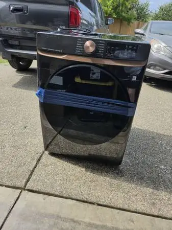 Samsung 7.5 cu. ft. Smart Gas Stackable Dryer – Black – $750