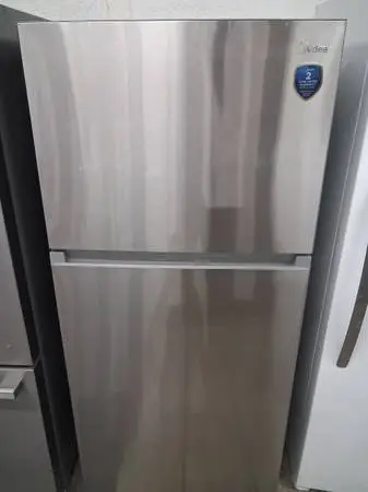 Refrigerator freezer