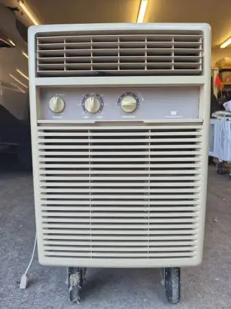 AIR CONDITIONER-WINDOW 10,000 BTU