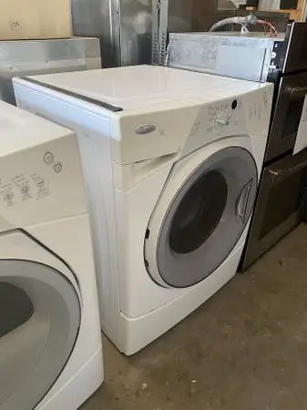 White Whirlpool Washer 3.4 Cu Ft Model #WFW8300SW05 Used