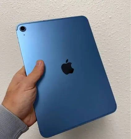 Apple IPad A16 (10th Gen) New