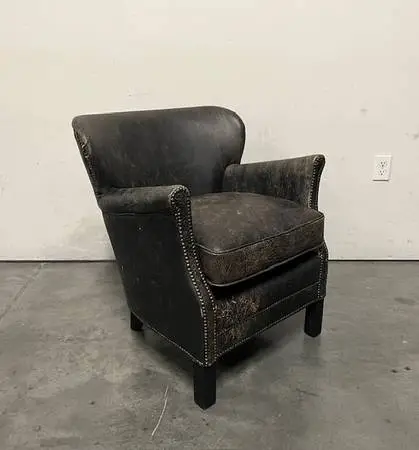 Traditional Leather Chair